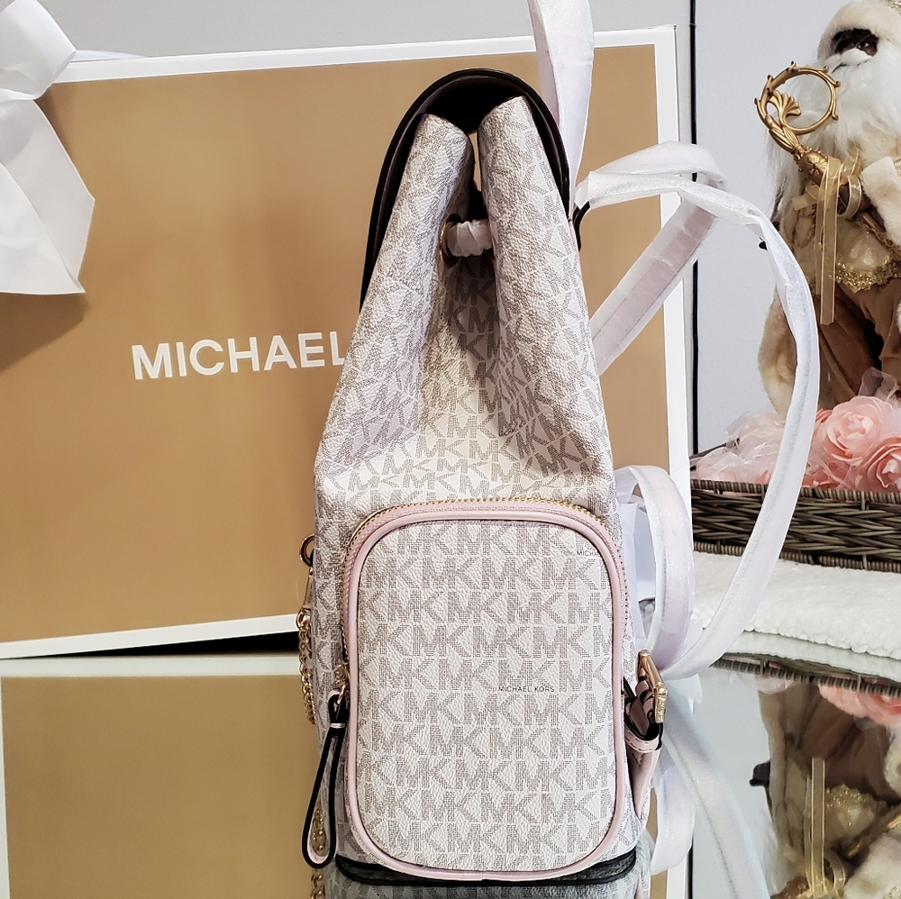 New Michael Kors Large Chain Backpack Vanilla & Pink - Picture 3 of 9